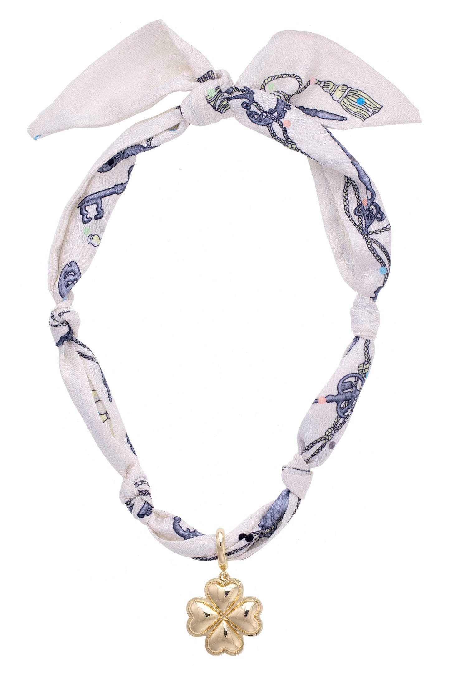 Charlie Heart Shaped Clover Scarf Necklace in Ivory