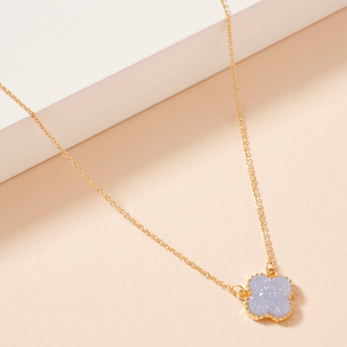 Flower Charm Druzy Stone Short Necklace