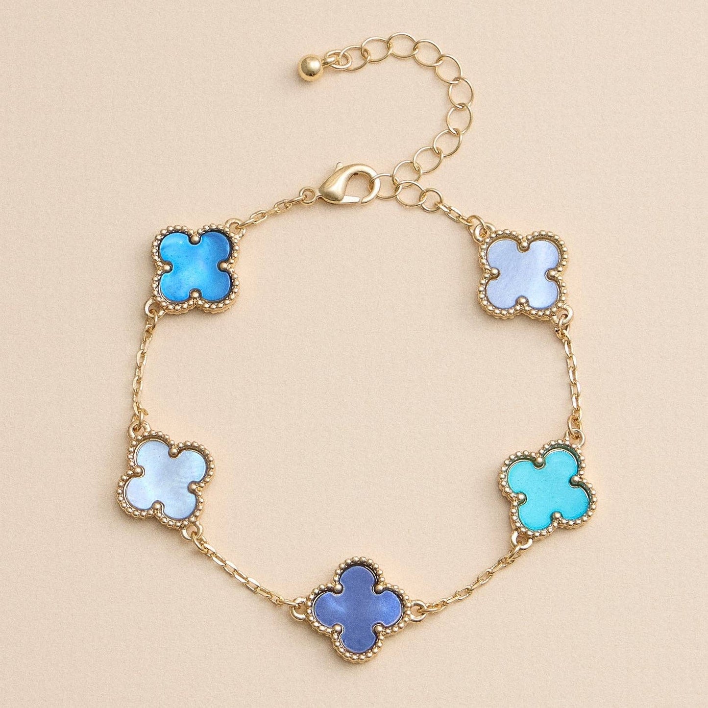 Lucky Clover Shell Charm Bracelet Inspired by Vancleef Design