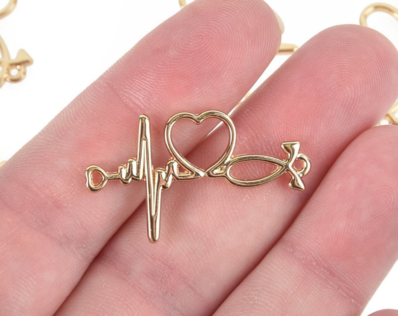 LIFESTYLE- Gold Heart Stethoscope Charm