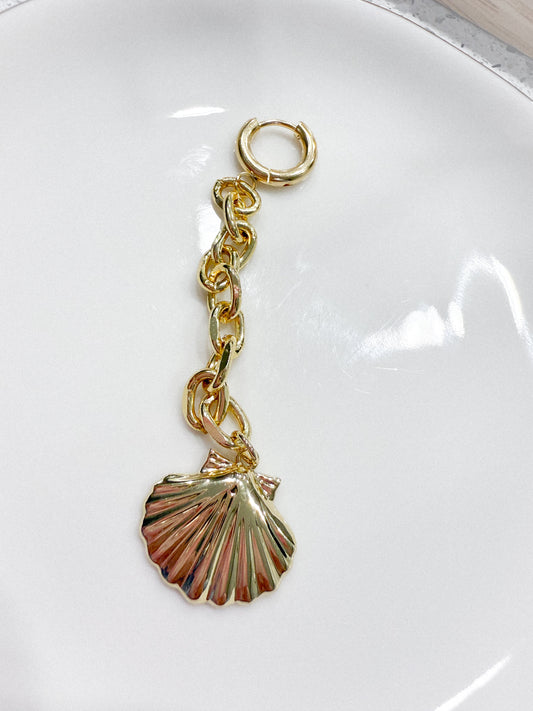 Chunky Shell Chain Bikini Charm