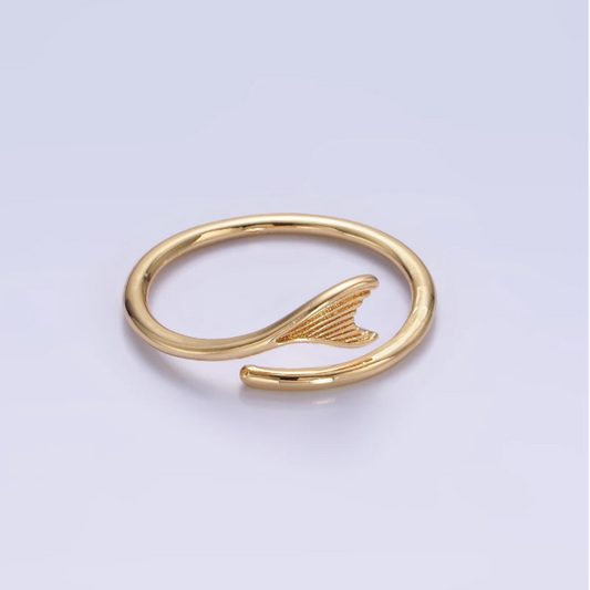 Fish Tail Ring Gold