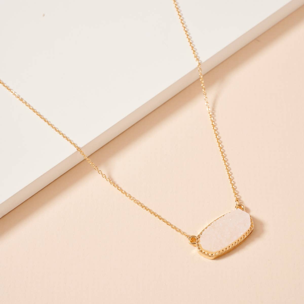 Druzy Stone Charm Short Necklace