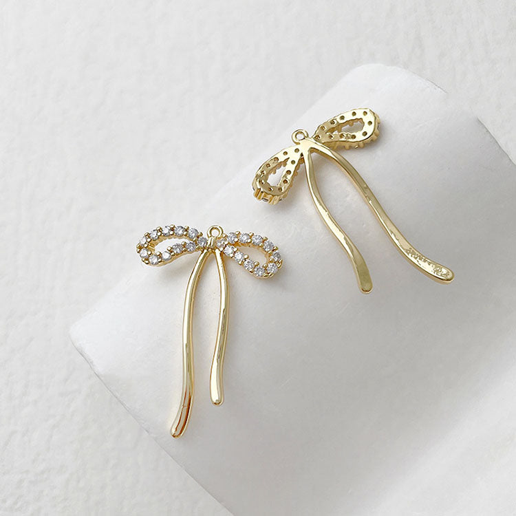 SIGNS, SHAPES & SYMBOLS- Gold Dainty Bow Charm